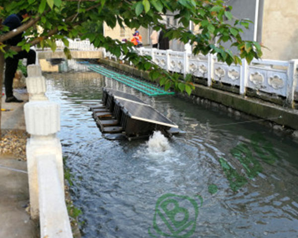 自吸式推流曝氣機(jī)