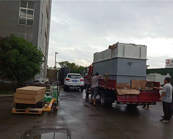 太陽能一體化污水處理設(shè)備--蜂源壹號